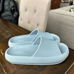 Cloud Cushion Sliders  Kids Children's Size S Small Shoes Flats Slip On Sandals 