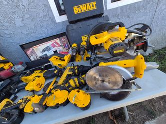 VENDO TODAS ESTAS HERAMIENTAS JUNTAS DEWALT Y MILWAUKEE