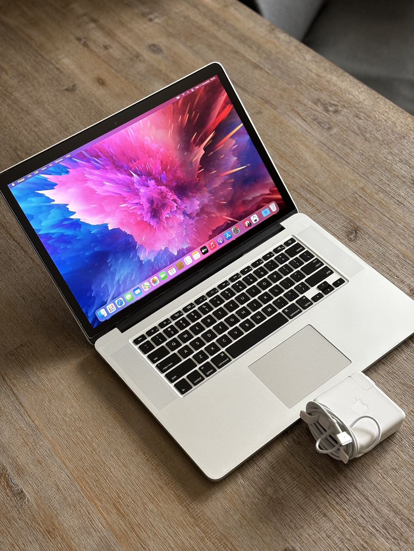 MacBook Pro (15”) 2.8Ghz i7 / 1TB SSD