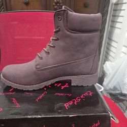 Women's Shoe Boots & Wedges