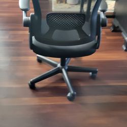 Desk chair