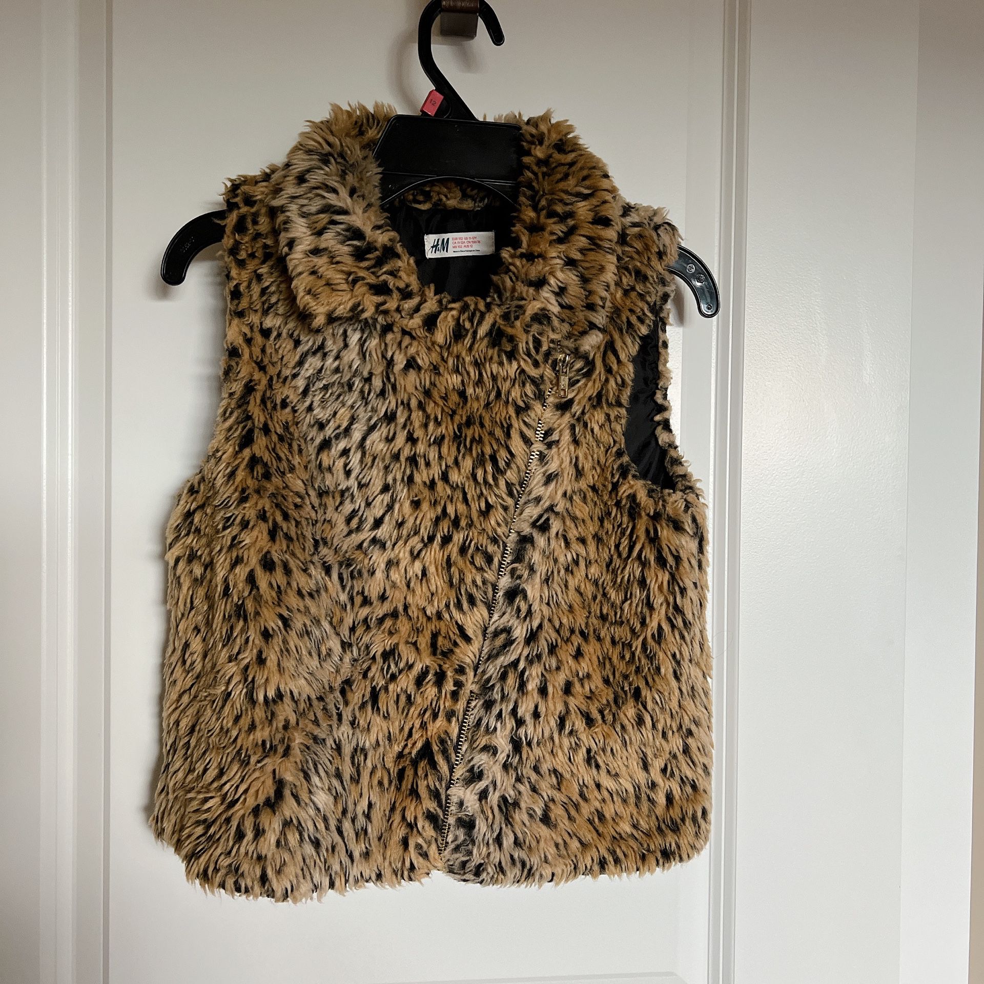 Girls Fur Vest Size 10 