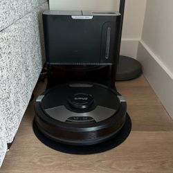 Shark AI Laser Navigation Robot Vacuum with Self-Empty Base