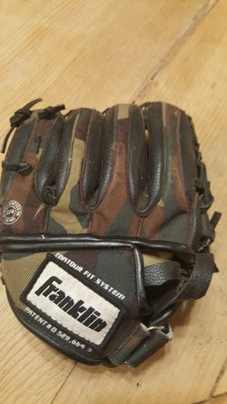 Kids baseball glove