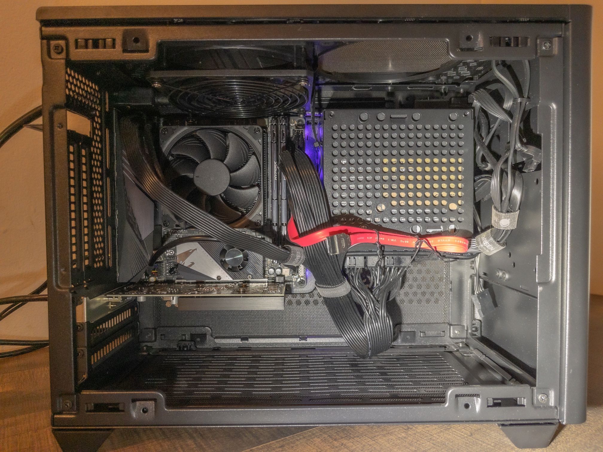 Mini Tower PC 32Gb RAM + Monitor