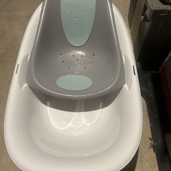 Infant & Toddler Portable Bathtub