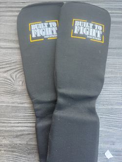 BUILT TO FIGH MMA shin pads Y/S