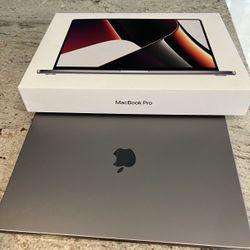Macbook Pro 2022 M1 (Lightly Used)