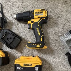 Drill With Charger And XL Battery 20v 