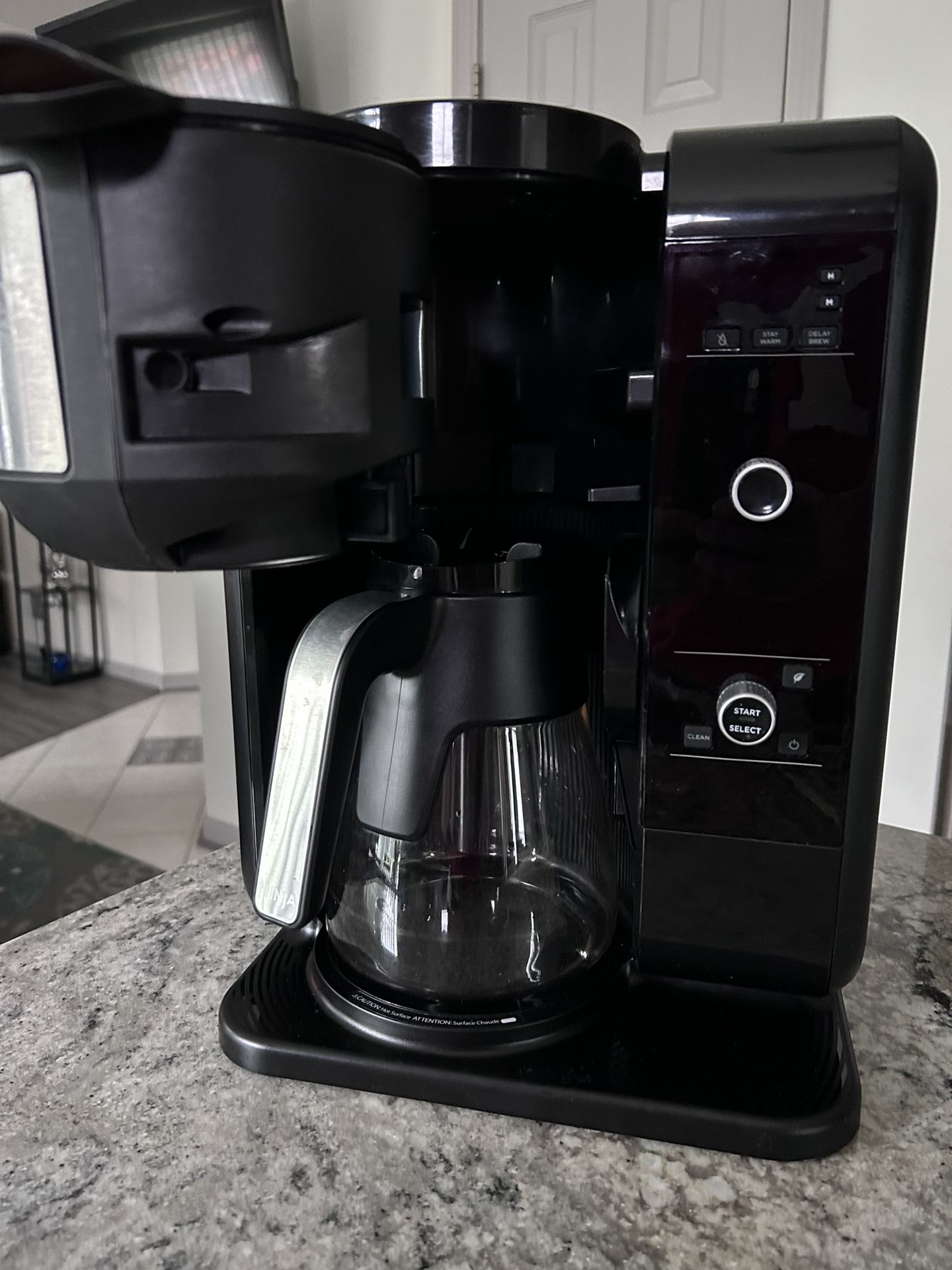 Ninja Hot and Cold Brewed System Coffee Machine for Sale in New York, NY -  OfferUp