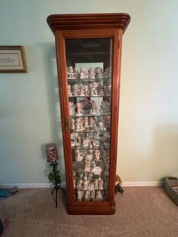 Curio cabinet