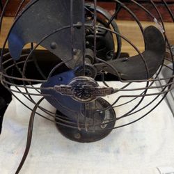 Vintage GE Oscillating Desk Fan Circa 1920's