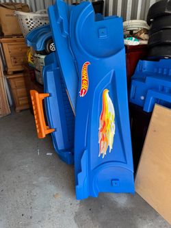 Children’s Hot Wheels Bed Frame . MISSING HARDWARE