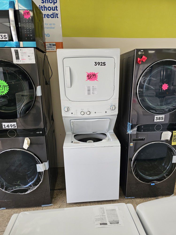 Stackable WASHER AND DRYER NEW  CONDITION 