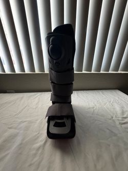 Orthopedic Walking Boot Ankle Brace