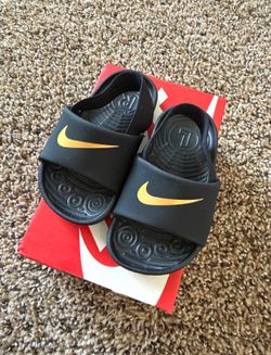Nike Toddler Slides