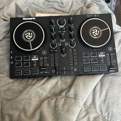 Numark Turn Table, Beat Maker