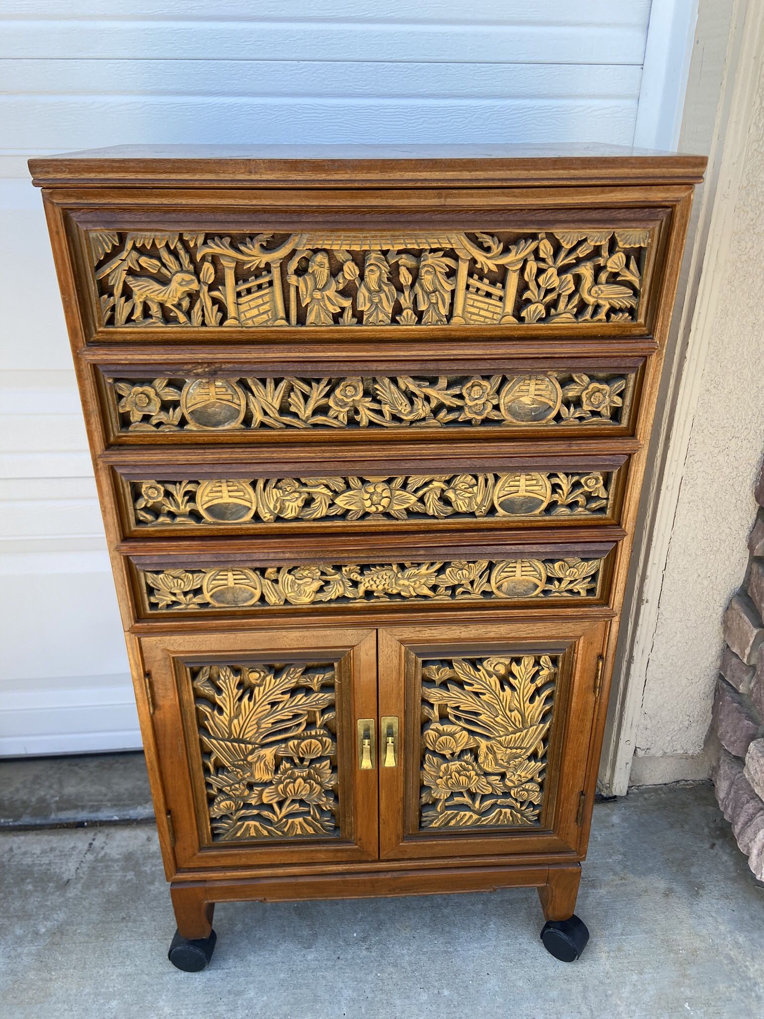 Carved Cabinet Flatware Holder