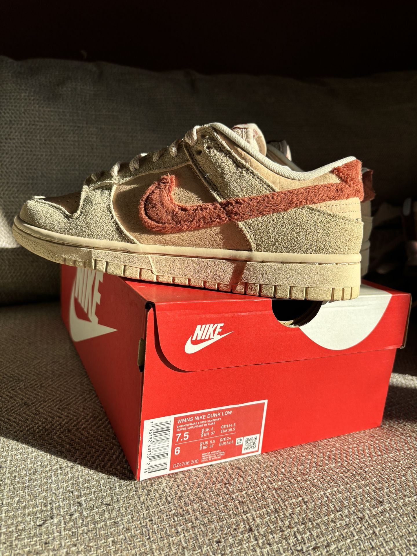 Nike dunks 