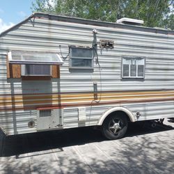 ! Camper Rv Coachmen  Need Tlc