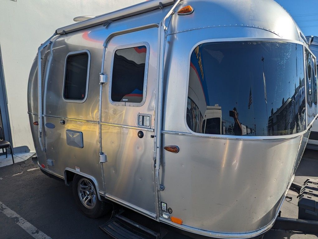 2018 Airstream Sport Bambi 16RB For Sale In Buena Park, CA - OfferUp