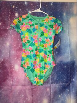 New cat & Jack short sleeve one piece swimsuit size girls large
