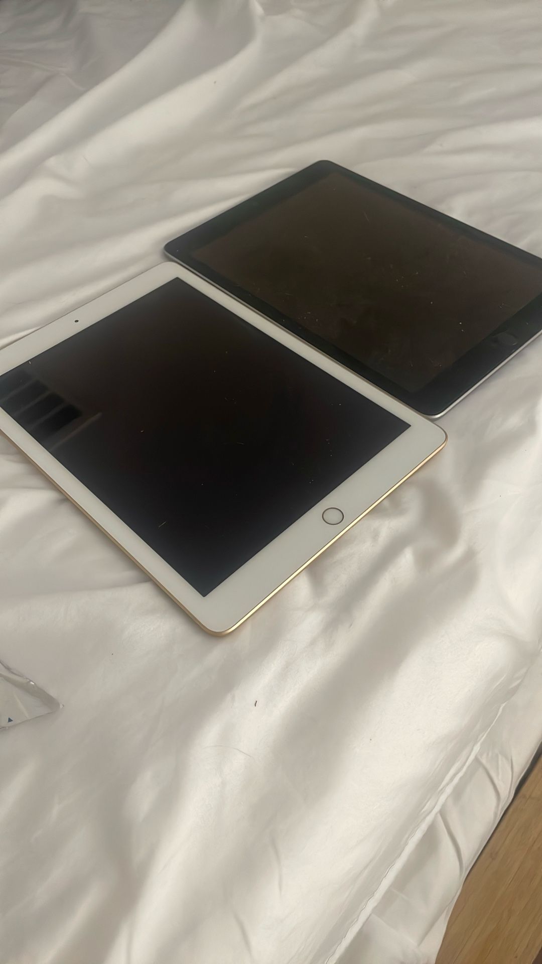 iPad 5 - Parts And iPhone 14 