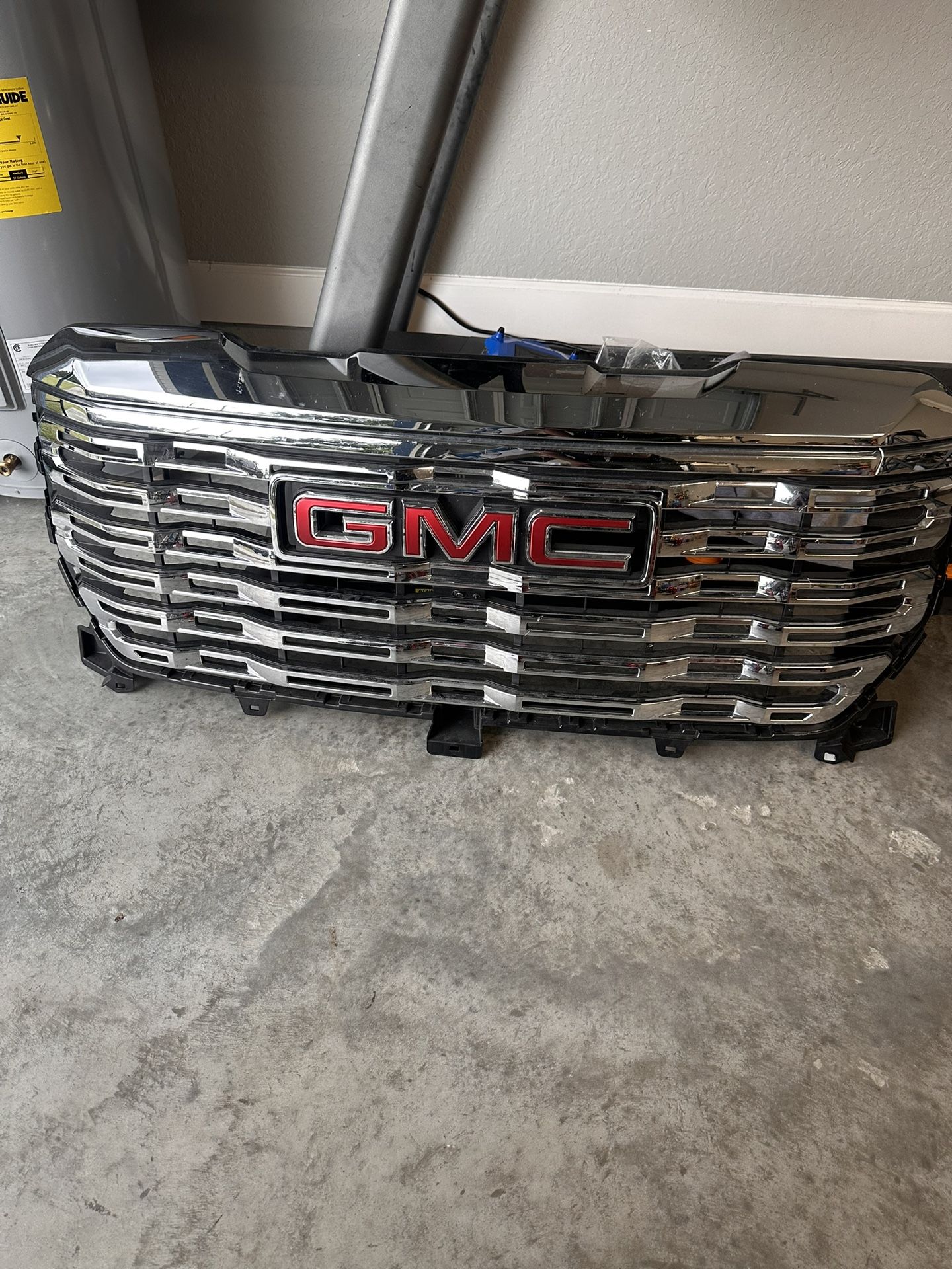 24-25 GMC Denali Grill Assembly