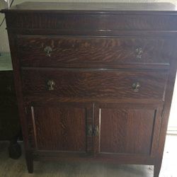 Antique Furniture 
