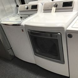 New Scratch And Dent LG Washer And Dryer Set. 1 Year Warranty 