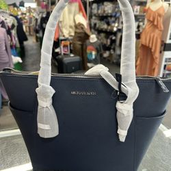 Michael Kors Charlotte Navy 
