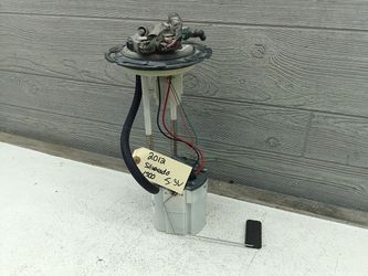 2007-2013 Chevy Silverado 1500 / GMC Sierra 1500 FUEL PUMP ASSEMBLY - 5.3L OEM
