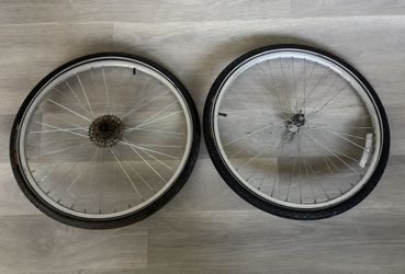 Continental Touring Plus Reflex Tires With XLC disk