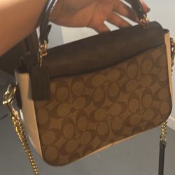 Coach Signature Canvas & Leather Crossbody Bag – Gold Chain Strap