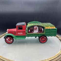 Ertl B671 1:24 Coca-Cola 1994 Christmas Metal Die Cast Coin Bank