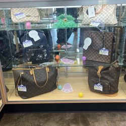 Louis Vuitton Purses
