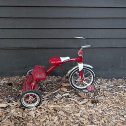 Red Radio Flyer Trike