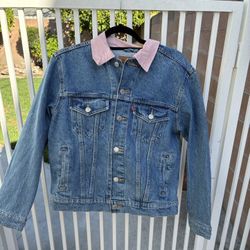Levi’s Women’s Trucker Jean Jacket 