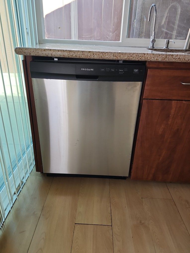 Diswasher  Frigidaire