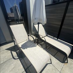 Janus et Cie lounge chairs