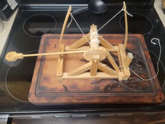 DaVinci's catapult Model