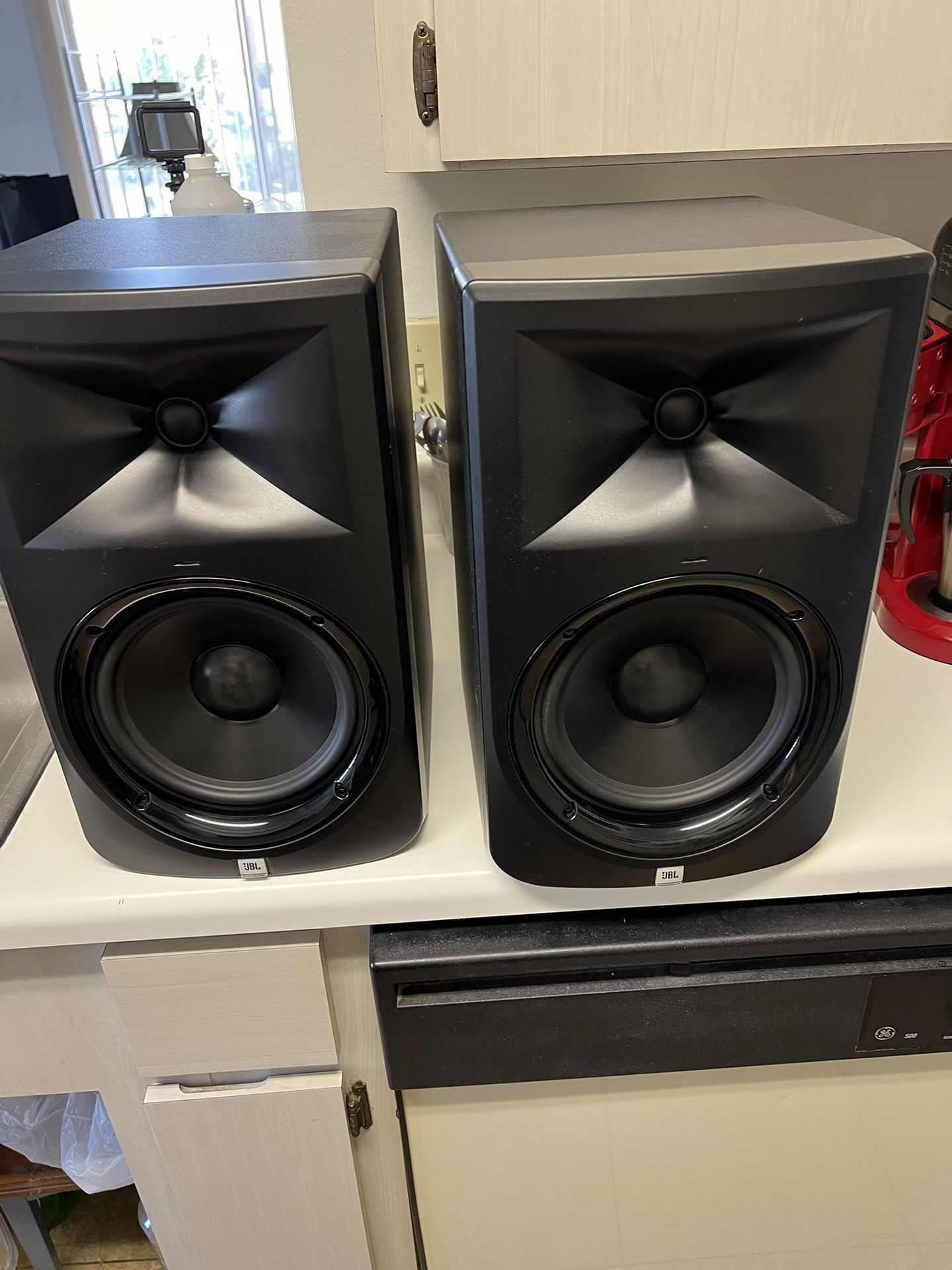 Studio Monitors Speakers JBL Series 3 Lsr308 Excellent Condition