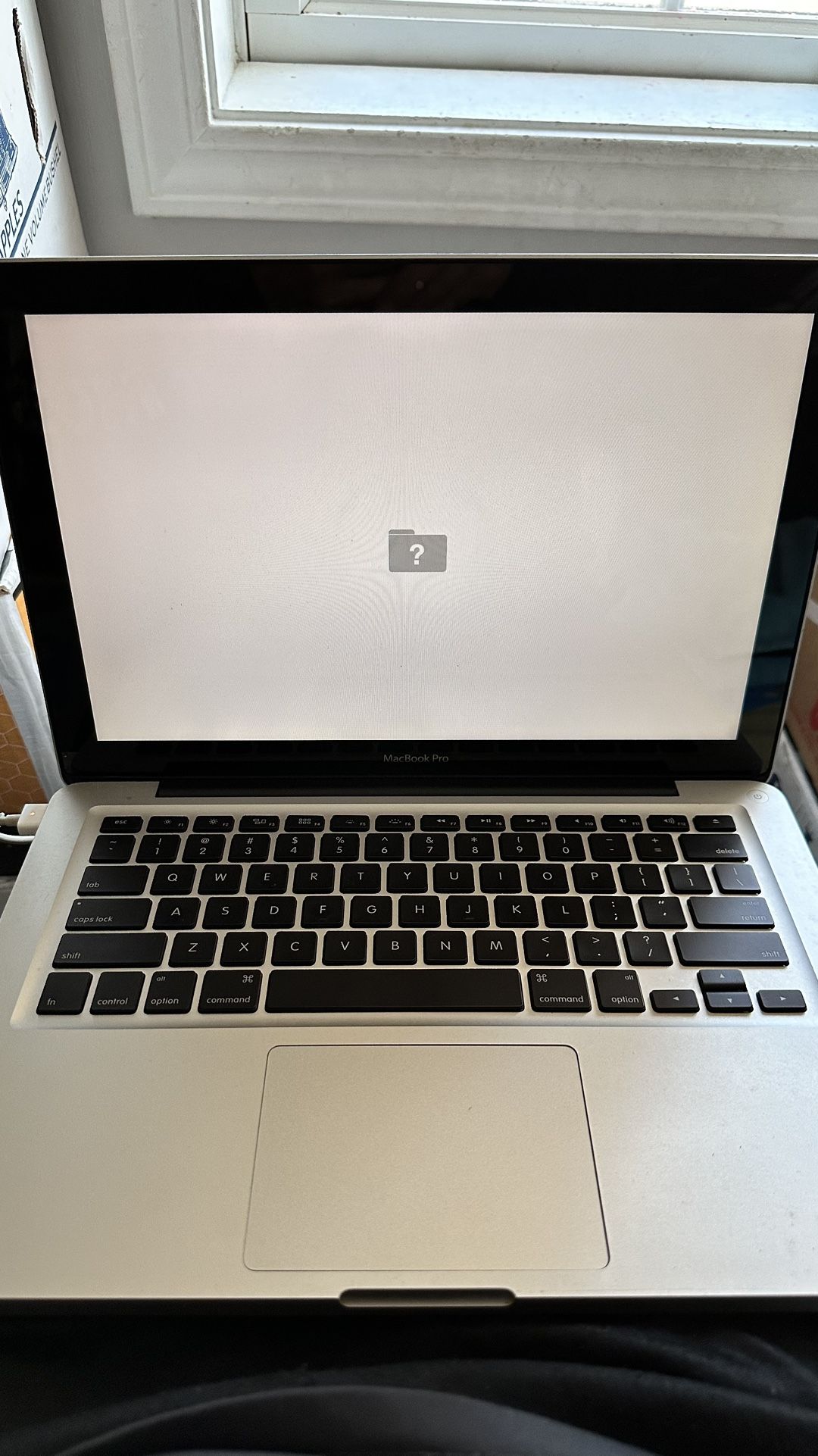 MacBook Pro 2010 For Parts Or Fix