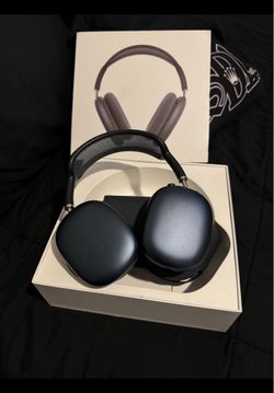 AirPod max headphones