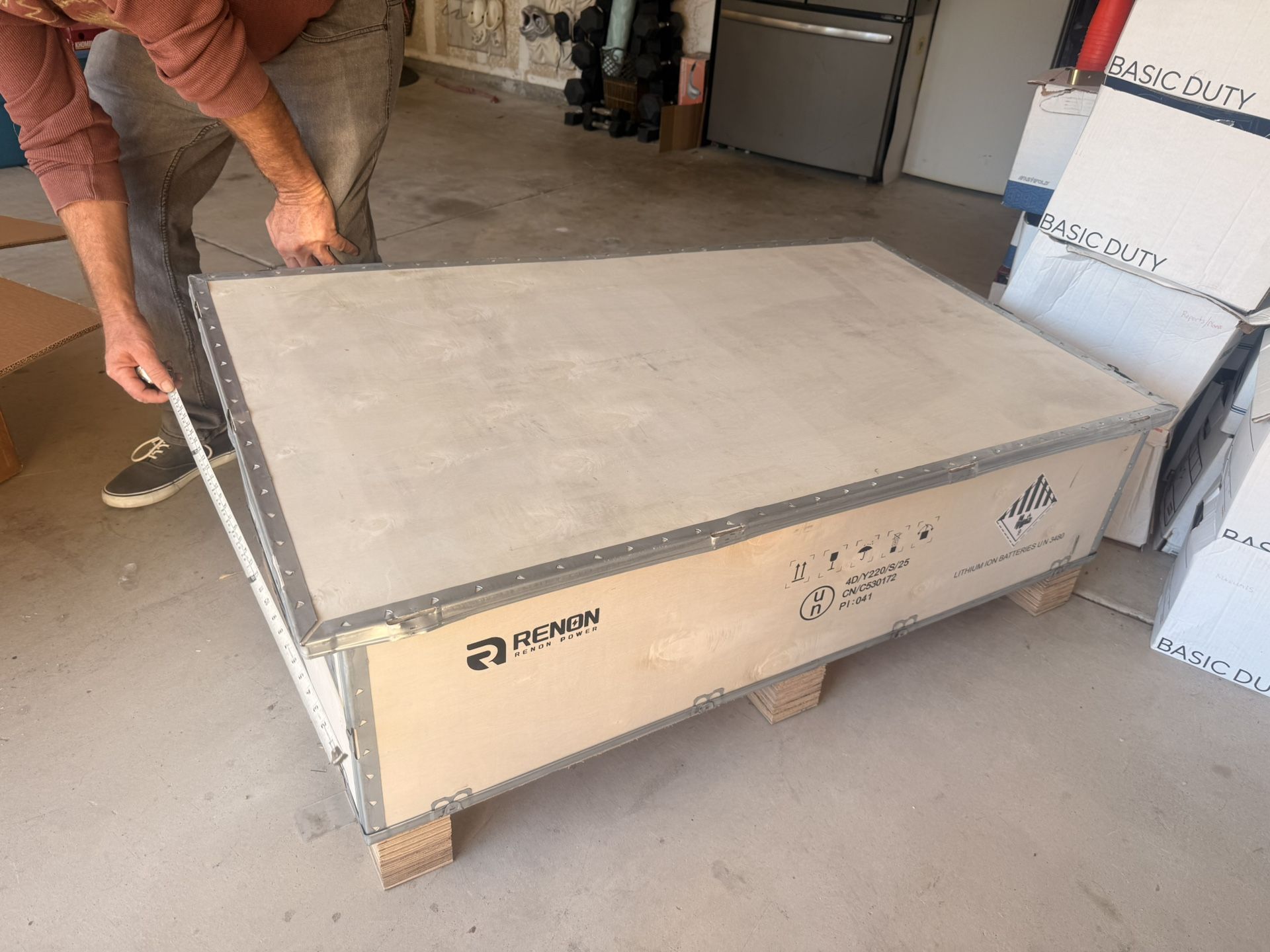 Plywood shipping box