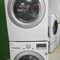 Stackable WASHER AND DRYER ELECTRIC 🎈🥊🏓🎈