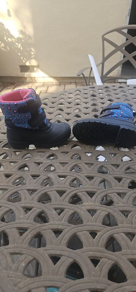 Carter's Girl Snow Boots 12