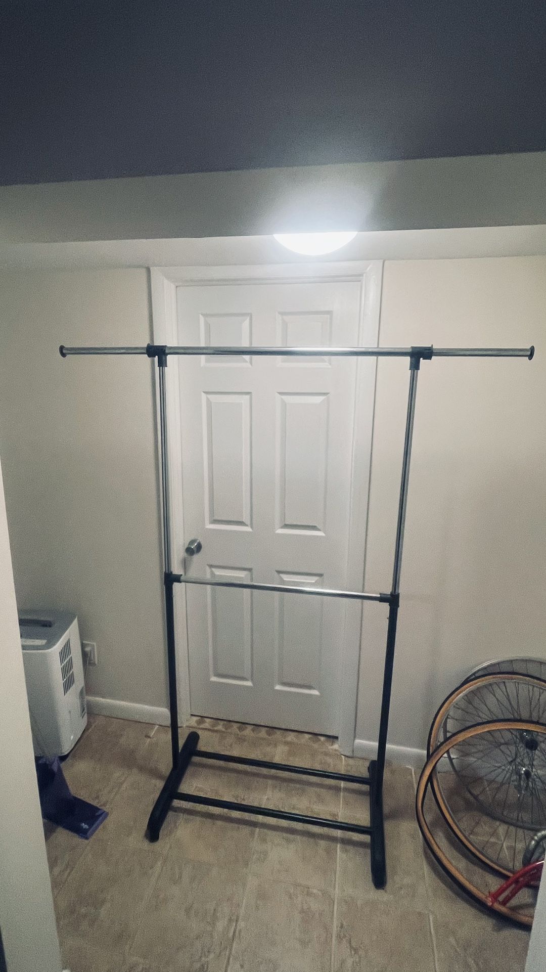 Adjustable Moveable Clothing Rack for Sale in Ridge, NY - OfferUp