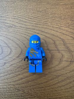 Various LEGO ninjago minifigures