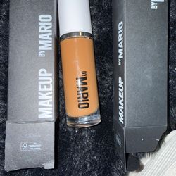 2 available Makeup from Mario Surreal skin foundation in 21w